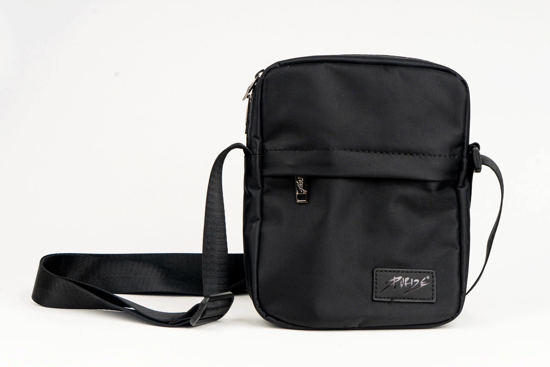 aktivkohleshoulderbag_01.png